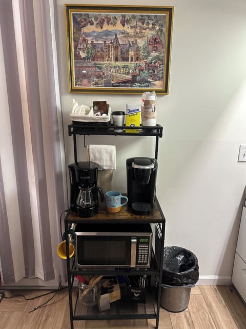 Coffee and Tea Station, Microwave