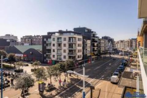 Immediate Surroundings [summer] (<1 km)