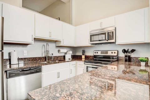 Fully equipped kitchen