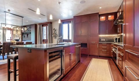 vail solaris 4bedroom kitchen