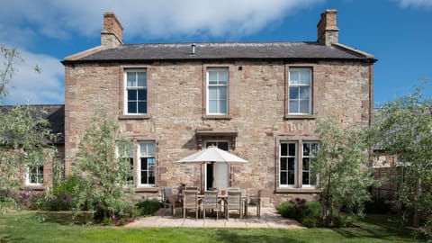 Cambridge House - rear aspect