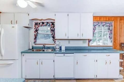 Cd6d9e04 122b 4543 b7ae ef5dea999aef