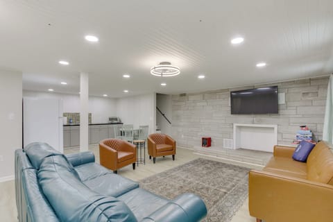 Sitting Room | Lower Floor | Twin Futon | Free WiFi