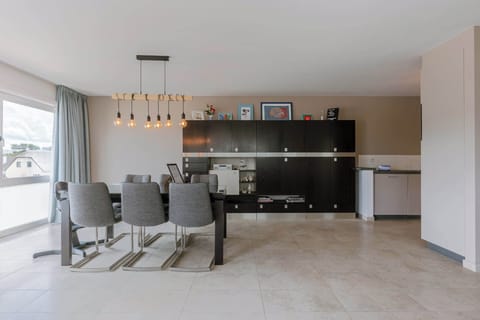 Bright and spacious living room