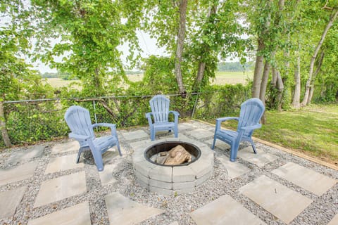 Franklin Vacation Rental | 3BR | 2BA | 1,300 Sq Ft | 1 Step Required