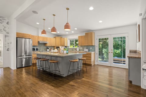 "Great place for my husband's birthday!" Katheryn