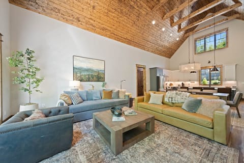 Cozy and High End Furnishings