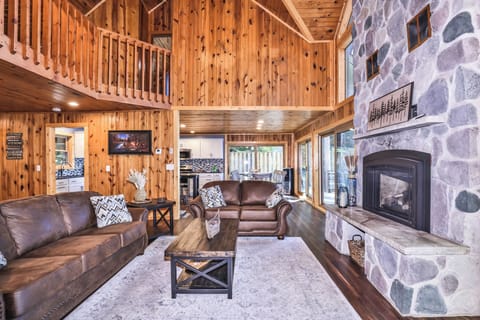 For entertaining, the kitchen, dining room, and living room blend into one large social space.