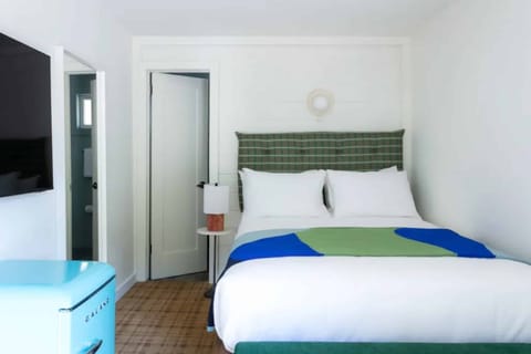Comfortable Unit with Queen size bed