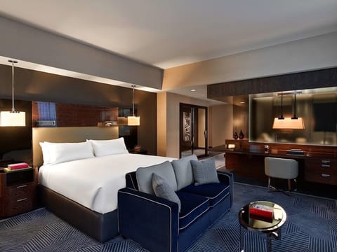 King size bed