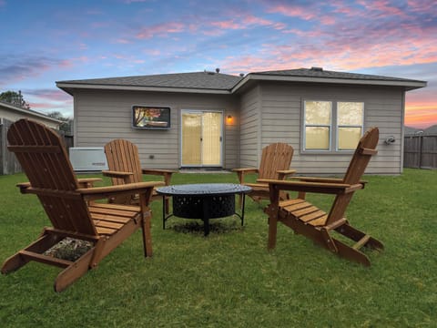 Sit back and unwind while watching your favorite shows on the outdoor TV.