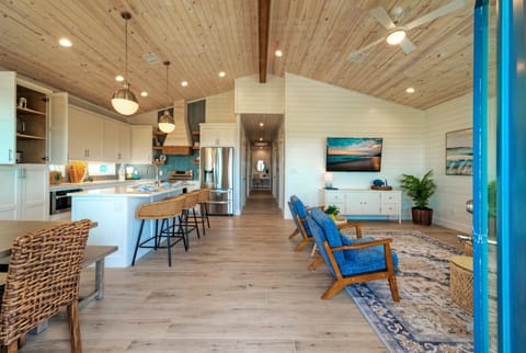 Easy connections for everyone.