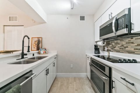 Sleek, spacious, and ready for your favorite recipes.