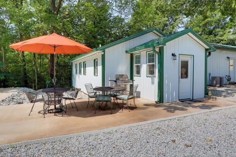 New Johnsonville Vacation Rental | 2BR | 1BA | 700 Sq Ft | Step-Free Entry