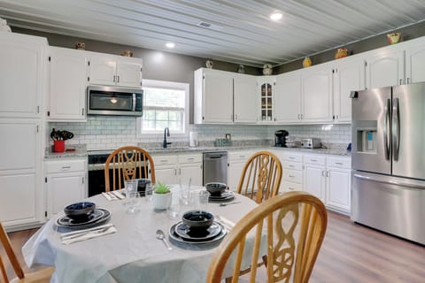 Kitchen | Keurig | Toaster | Dishwasher