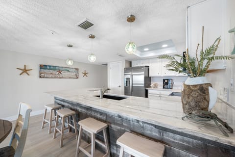 Open updated kitchen with gorgeous countertops!