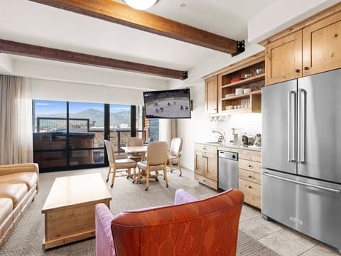 Living Area / Kitchen / Queen Sofa Sleeper