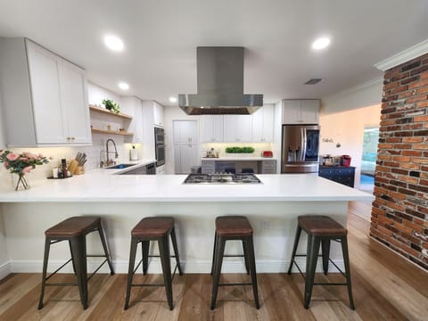 Fully Equipped Kitchen!