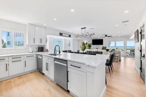 Ocean views from the kitchen!