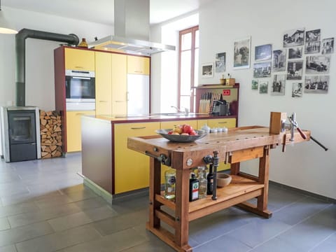 Furniture, Flooring, Wood, Floor, Wood Flooring, Interior Design, Room, Hardwood, Desk, Wood Stain