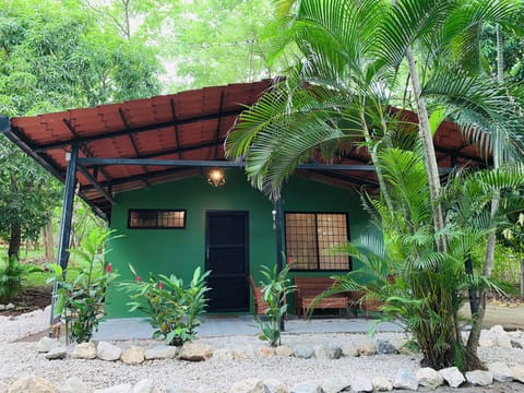 Casa Hoja Playa Grande surf house cottage