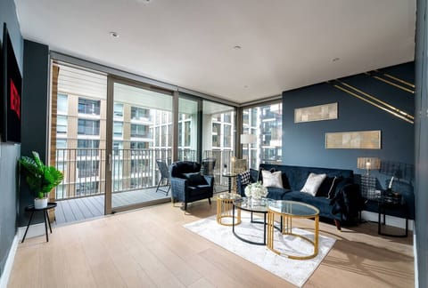 Bright, modern living room featuring Smart TV, Netflix, and plenty of comfort.