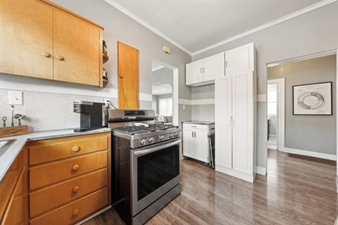 Enjoy Keurig coffee each morning with stocked coffee kups