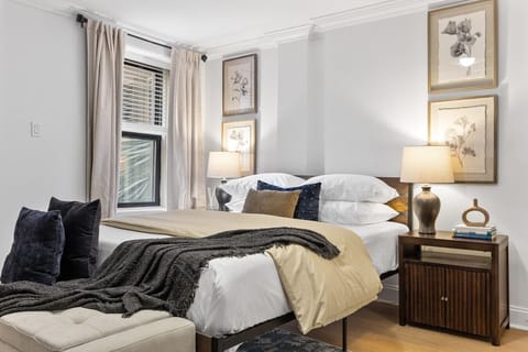 Enjoy a restful night`s sleep on the comfortable queen bed, complete with fresh bedding and extra pillows.