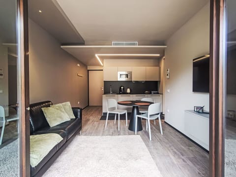 Flooring, Interior Design, Floor, Furniture, Ceiling, Apartment, Room, Living Room, Couch