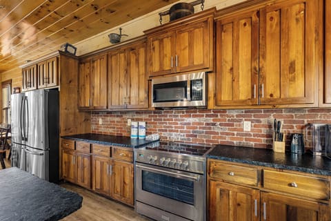 mountain-aqua-lodge-13