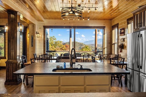 mountain-aqua-lodge-14