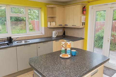 97ae309c-c71c-4fc7-b5ae-d53248c50100