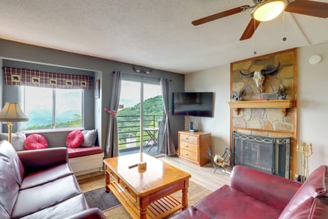 Gatlinburg Vacation Rental | 2BR | 2BA | Stairs Required | 796 Sq Ft