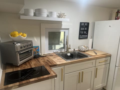 stovetop & oven for cooking  in kitchen