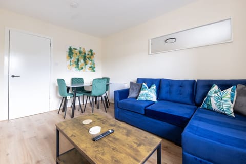 Living Room / Lounge