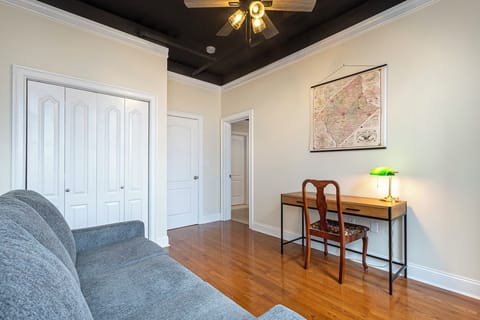 2nd Bedroom / Office with Desk and Pull-Out Sofa Bed