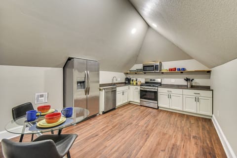 Kitchen | Dishwasher