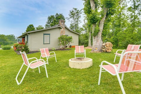 Private Yard | Fire Pit