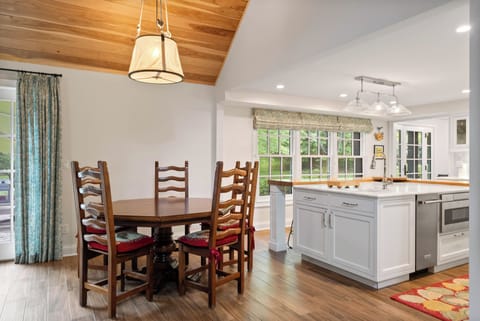 Dining table with seating for 4