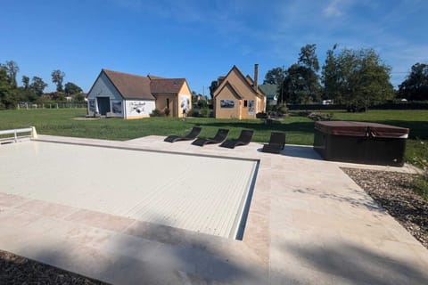 Holiday Home Swimming Pool