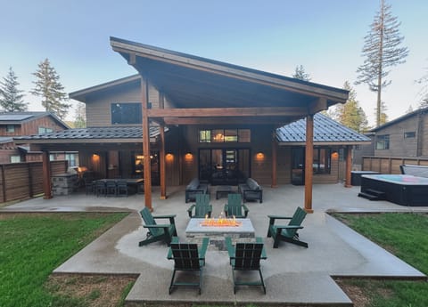Expansive, covered back patio for eating, lounging and enjoying the scenery!