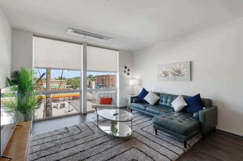 Modern sectional sofa seating