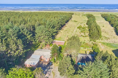 SeaNest + Garden Shores