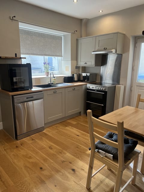 Living Room / Lounge