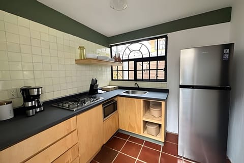 On site,Seating area,Coffee / tea facilities,Area and facilities,Kitchen or kitchenette,Location,View(from property / room),Garden view