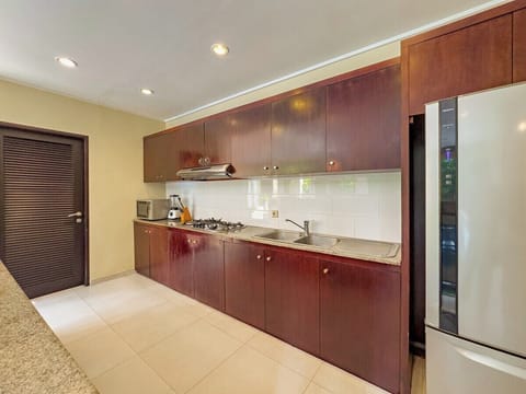 Villa Tresna · 5BR Private Pool by Villa Bugis (888)