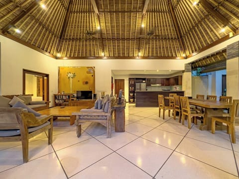 Villa Cinta 5BR Private Pool VIlla by Villa Bugis (186)