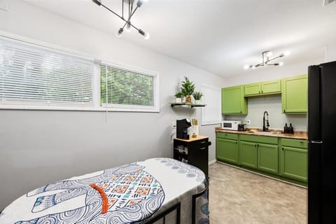 Dine-in kitchen (seats 6) includes K-cup coffee dispenser (bring your own K-cups/cream etc), mircowave, fridge, stove & oven.