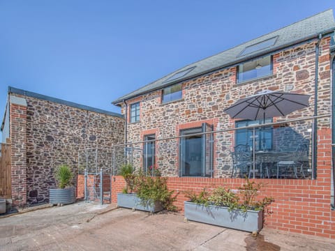 Exterior | The Stables - Devon Farm Holidays, Crediton