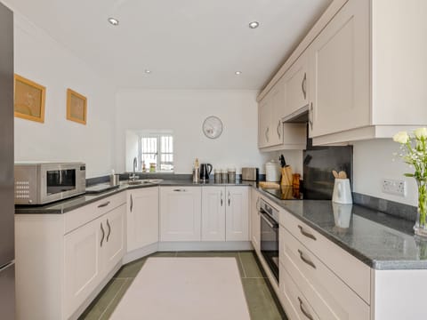 Kitchen/diner | The Dairy - Devon Farm Holidays, Crediton